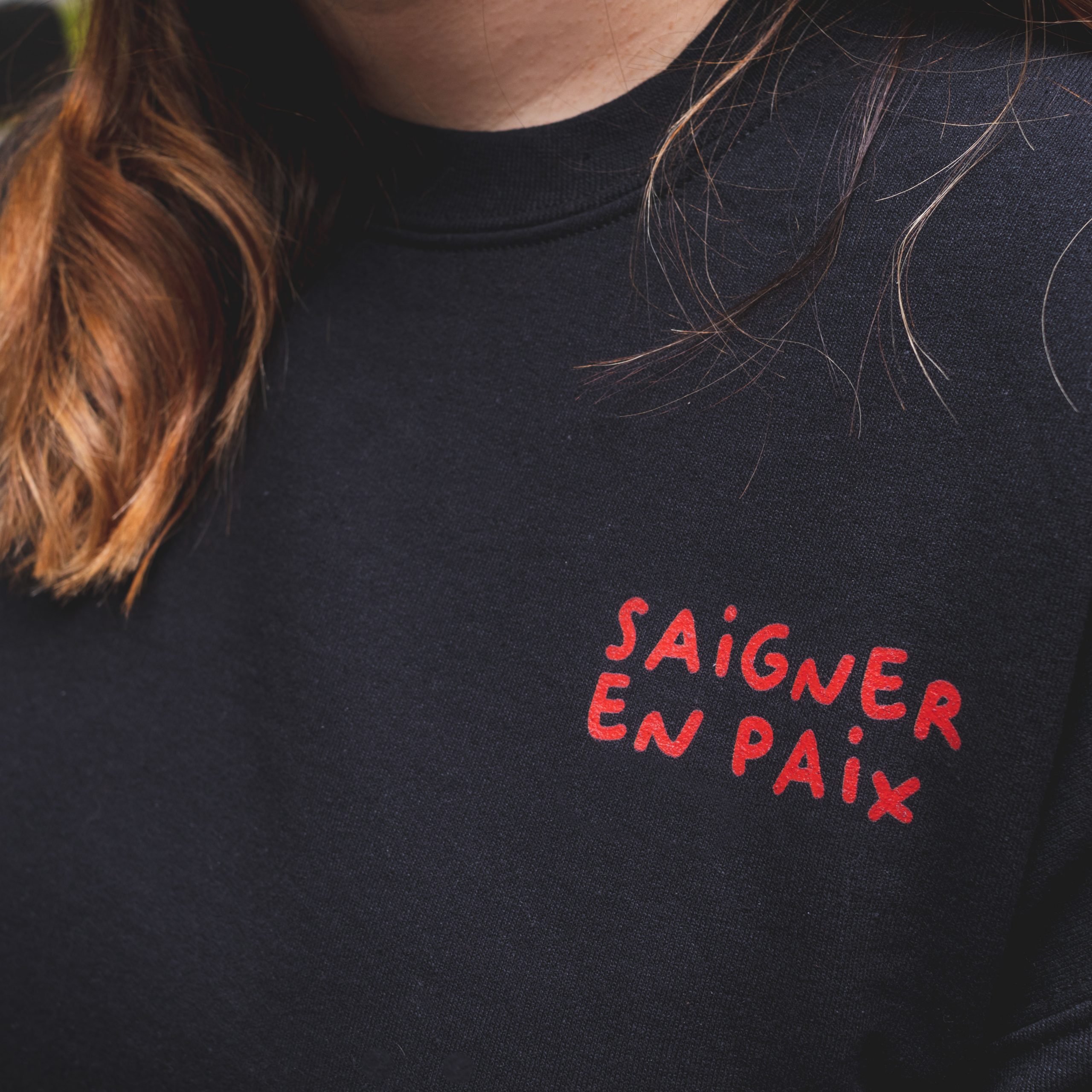 Crewneck NOIR Saigner en Paix